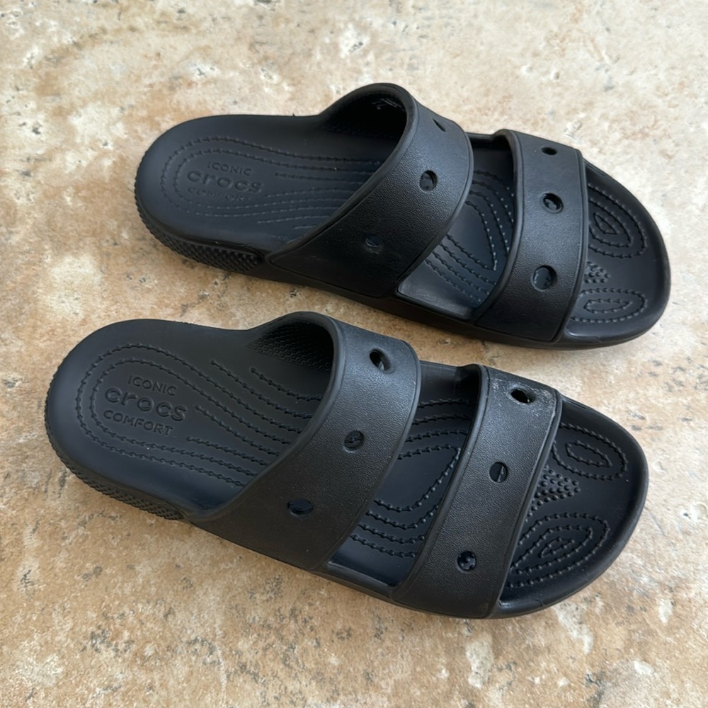 Black iconic comfort crocks size